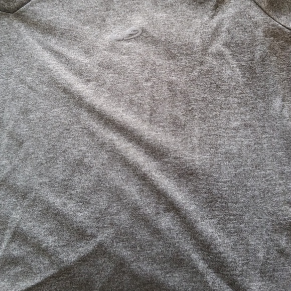 workout shirt - Picture 2 of 2